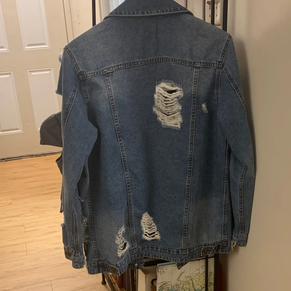 Black Rivet Ripped Denim Jacket - Picture 5 of 5